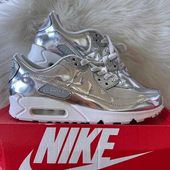 Nike Air Max 90 Metallic Silver 2020  CQ6639-001 Women's Size 11 - Picture 1 of 8